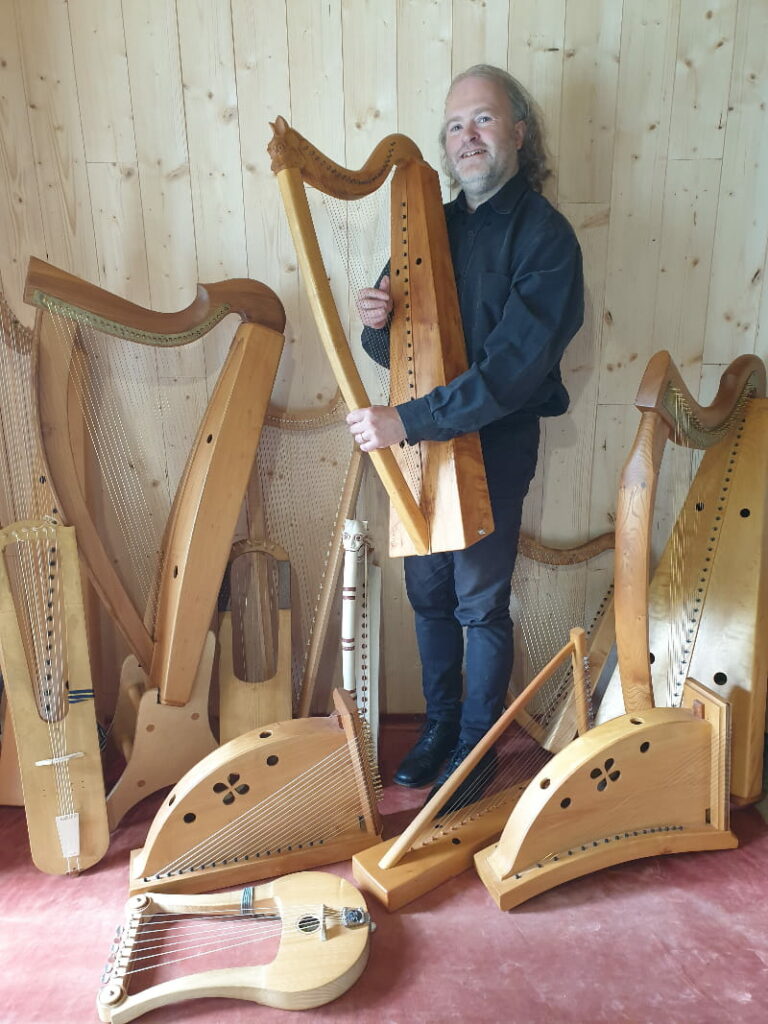 Conférence-concert « Les instruments à cordes pincées de la Bretagne médiévale »
